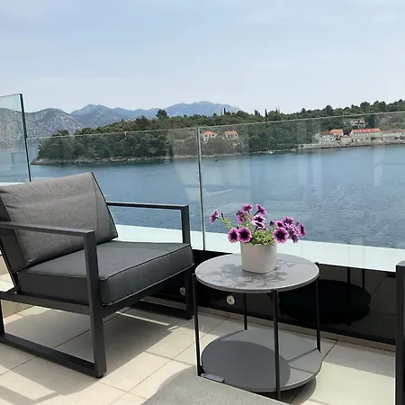 High View-a Seaside With Huge Jacuzzi Račišće