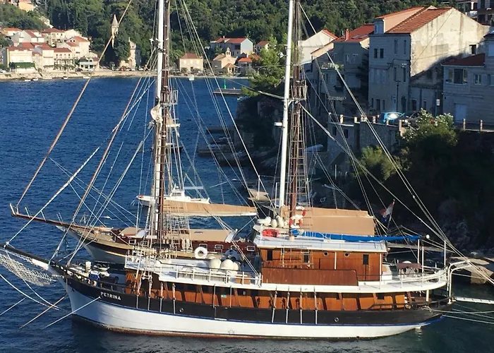 아파트 High View-a Seaside With Huge Jacuzzi Račišće