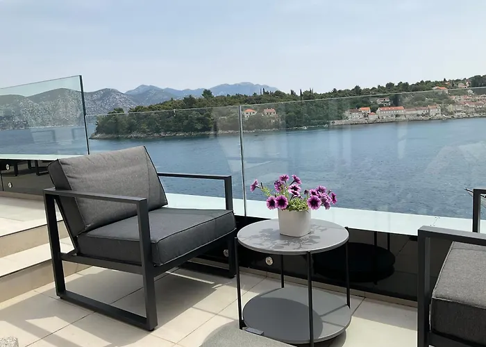 High View-a Seaside With Huge Jacuzzi Račišće