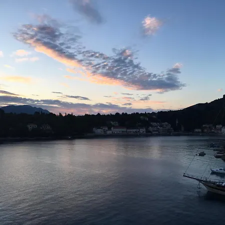 아파트 High View-a Seaside With Huge Jacuzzi *