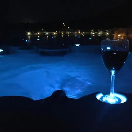 High View-a Seaside With Huge Jacuzzi * Račišće