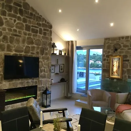 아파트 High View-a Seaside With Huge Jacuzzi *