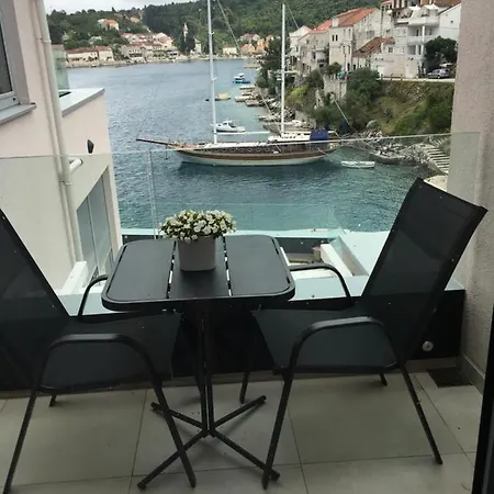 Apartmán High View-a Seaside With Huge Jacuzzi Račišće