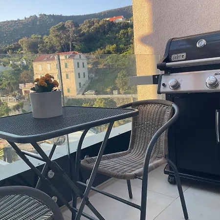 High View-a Seaside With Huge Jacuzzi Apartmán