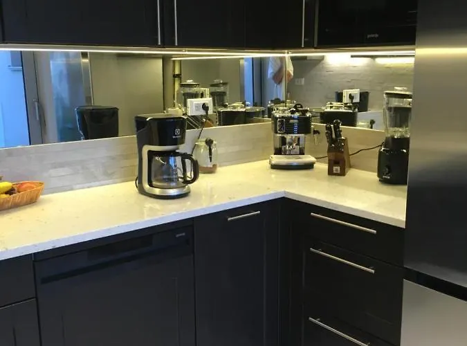 High View-a Seaside With Huge Jacuzzi Račišće