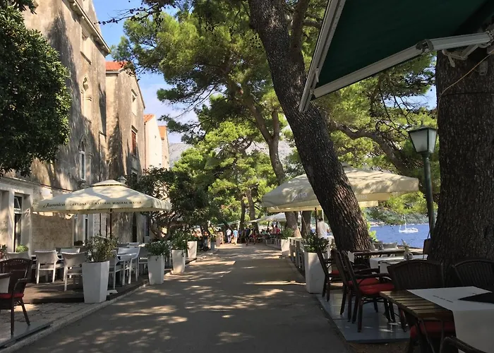 Διαμέρισμα High View-a Seaside With Huge Jacuzzi Račišće