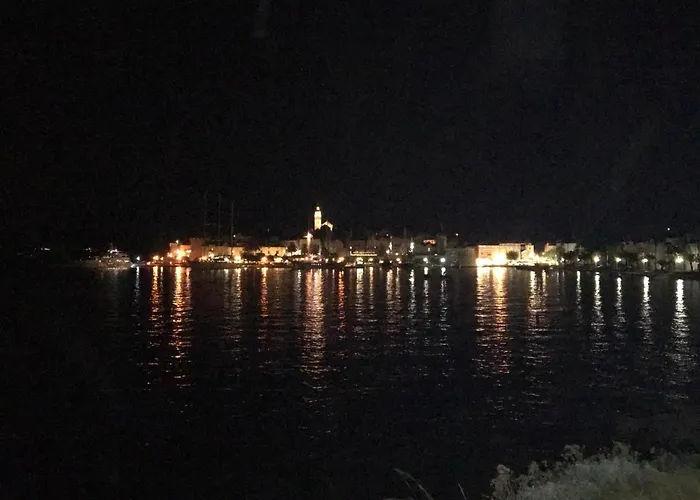 High View-a Seaside With Huge Jacuzzi * Račišće